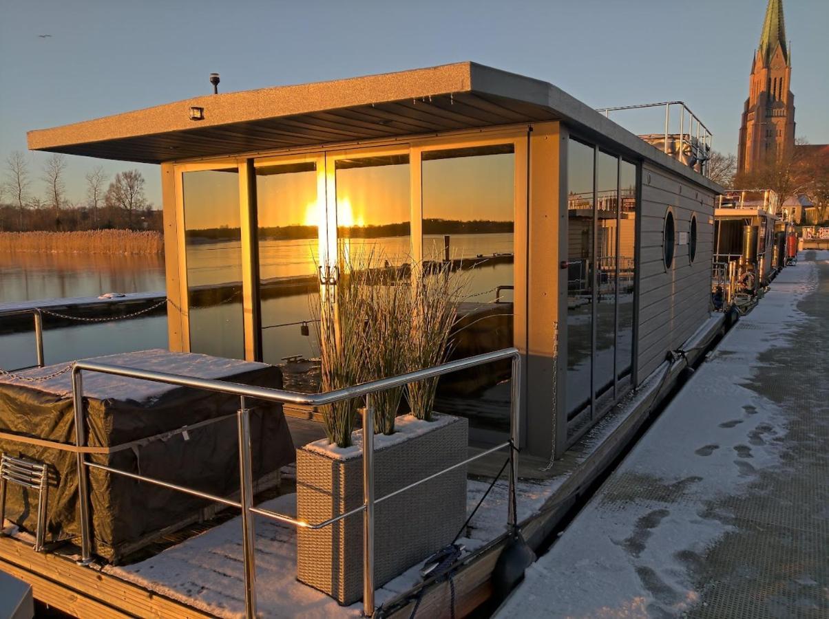 Ostsee Hausboot Ostseeblick 1 Holiday home *