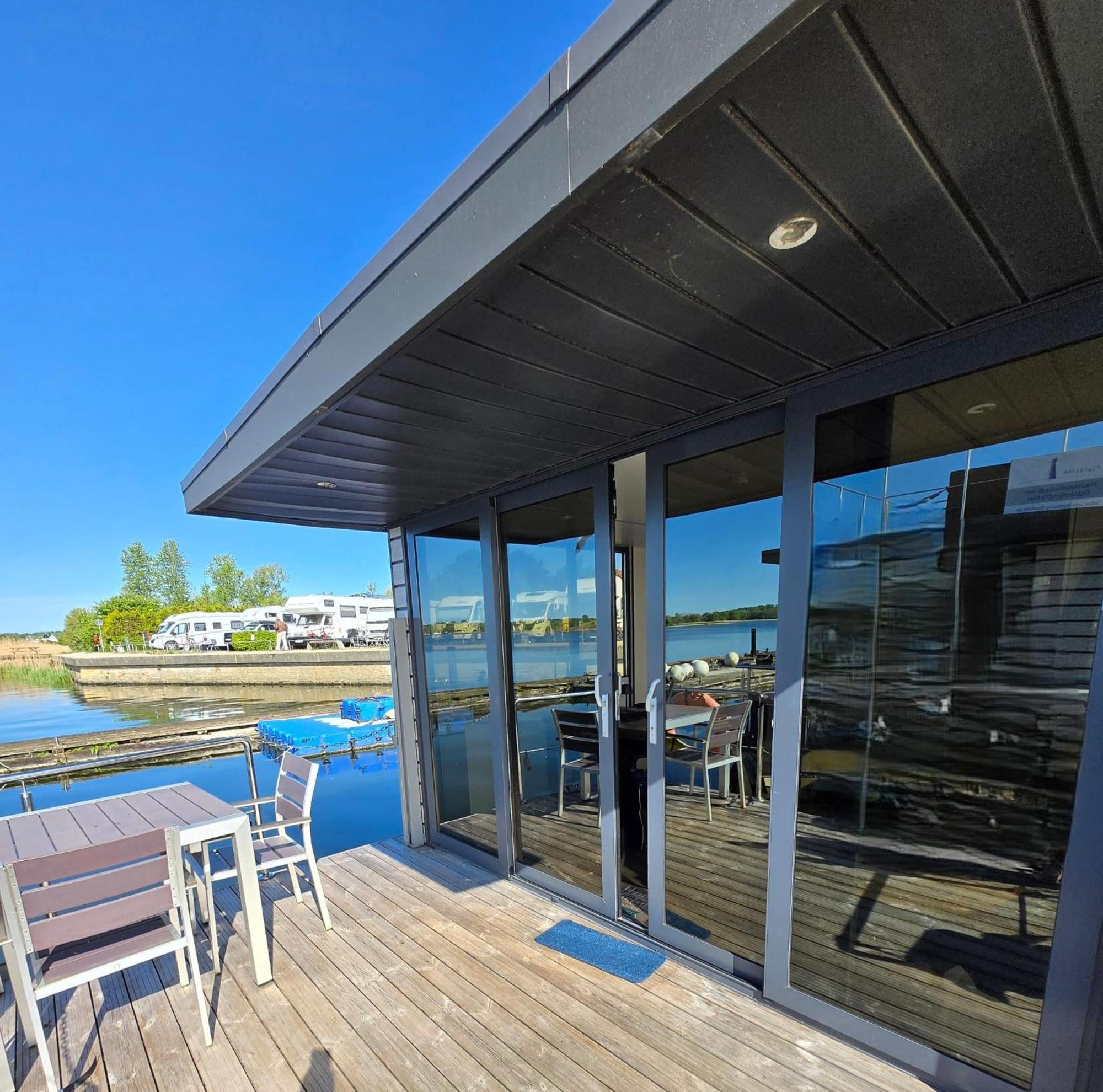 Hébergement de vacances Ostsee Hausboot Ostseeblick 1 *